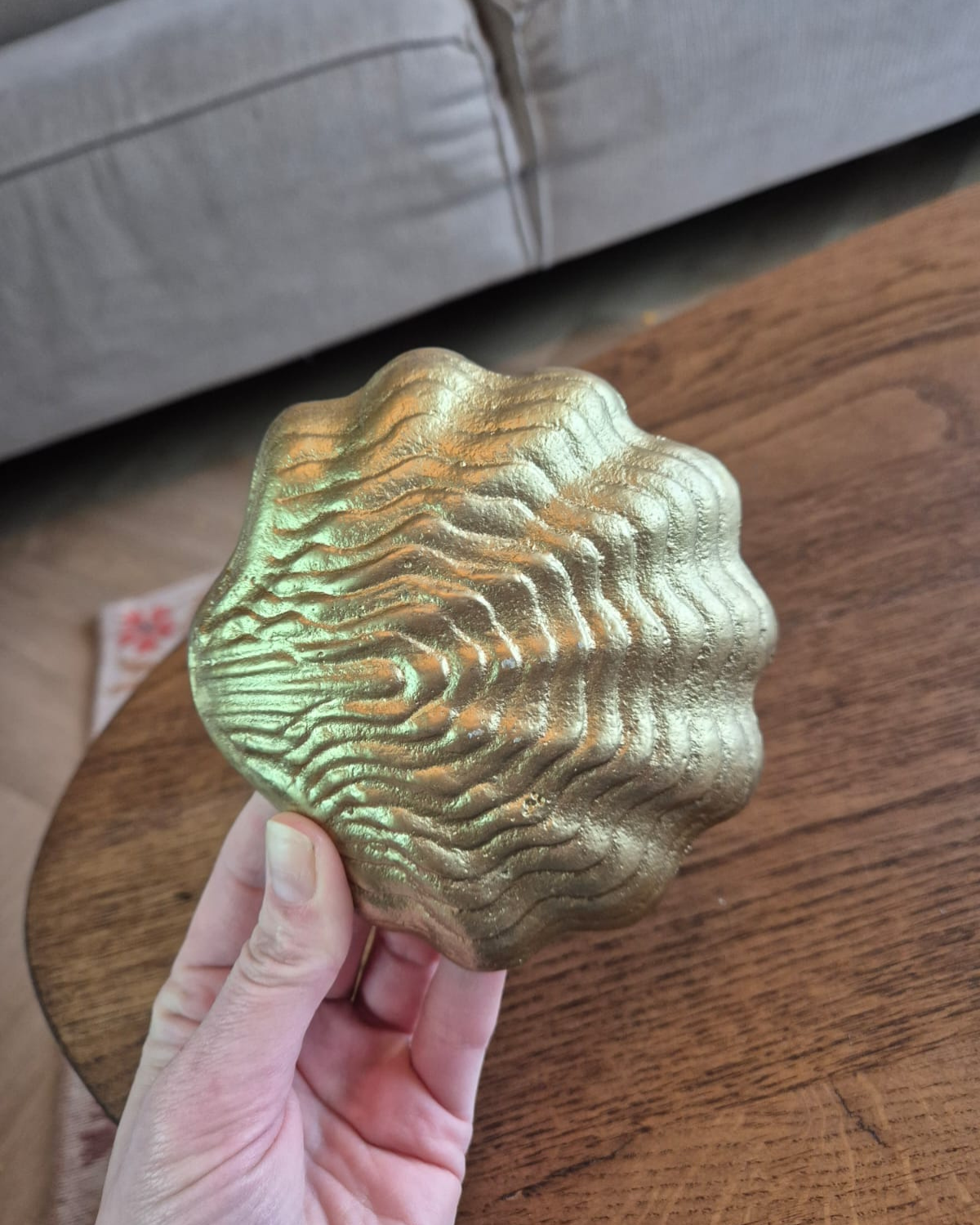 Goudkleurige decoratieschaal metaal