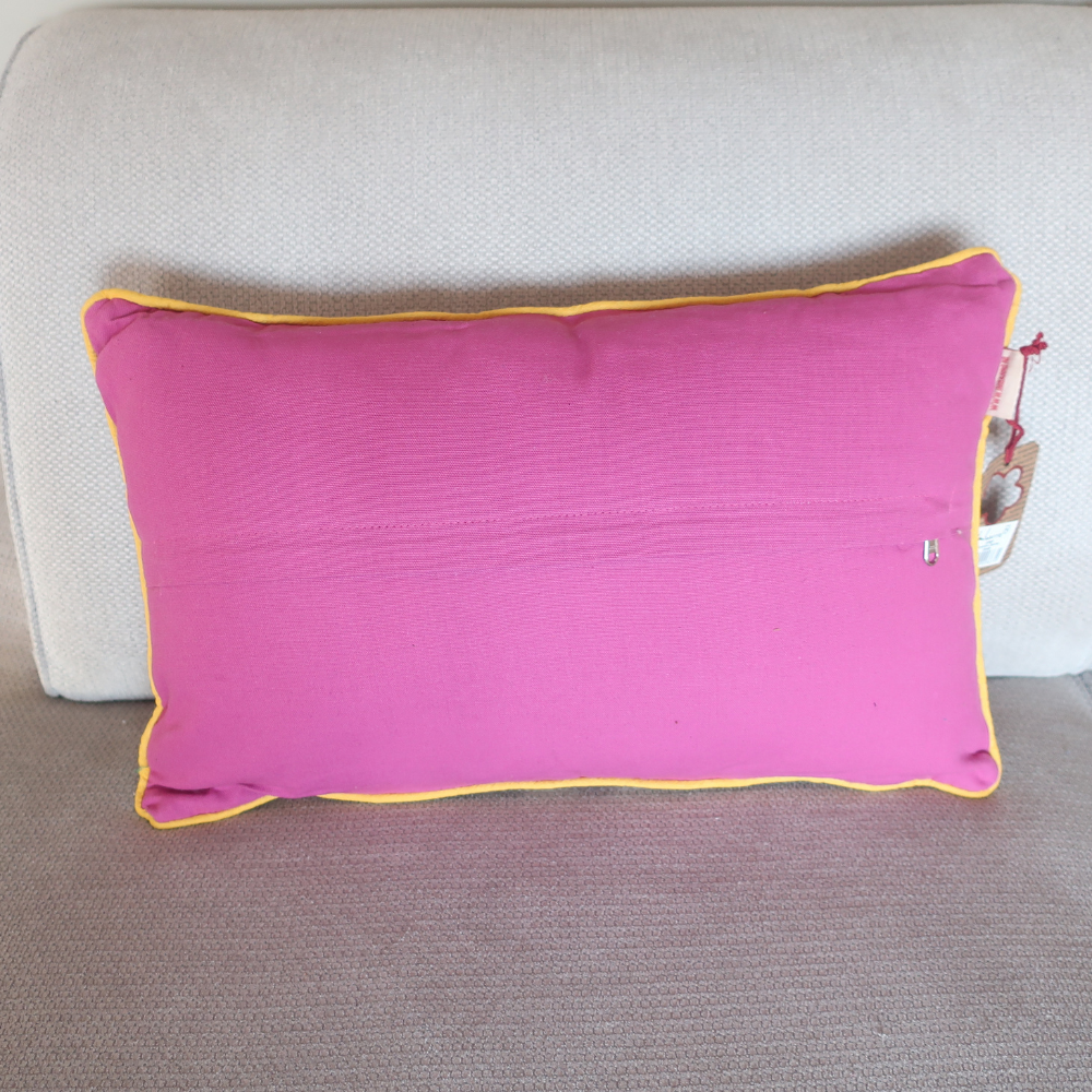 Kussen Cactus achterzijde met zachte katoenen stof als stijlvol en handgemaakt woonaccessoire