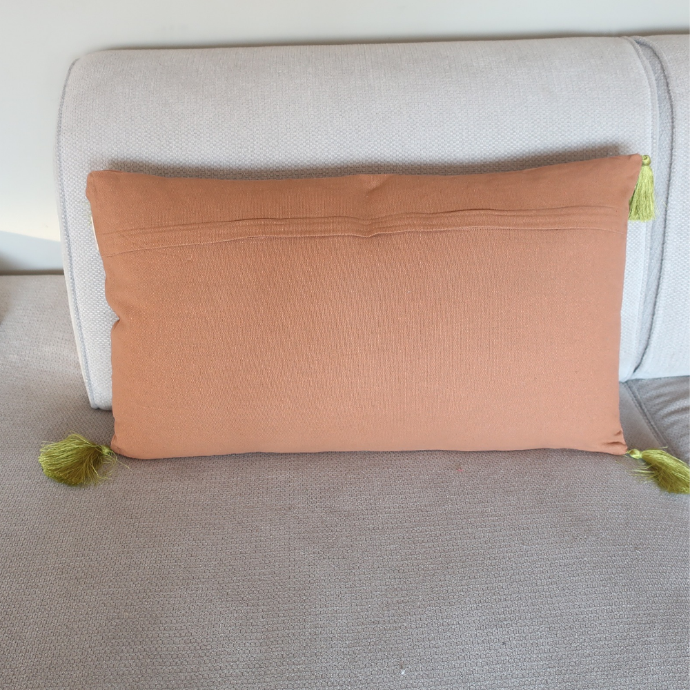 Kussen Zebra achterzijde van zacht katoen als stijlvol en handgemaakt sierkussen voor bank of fauteuil