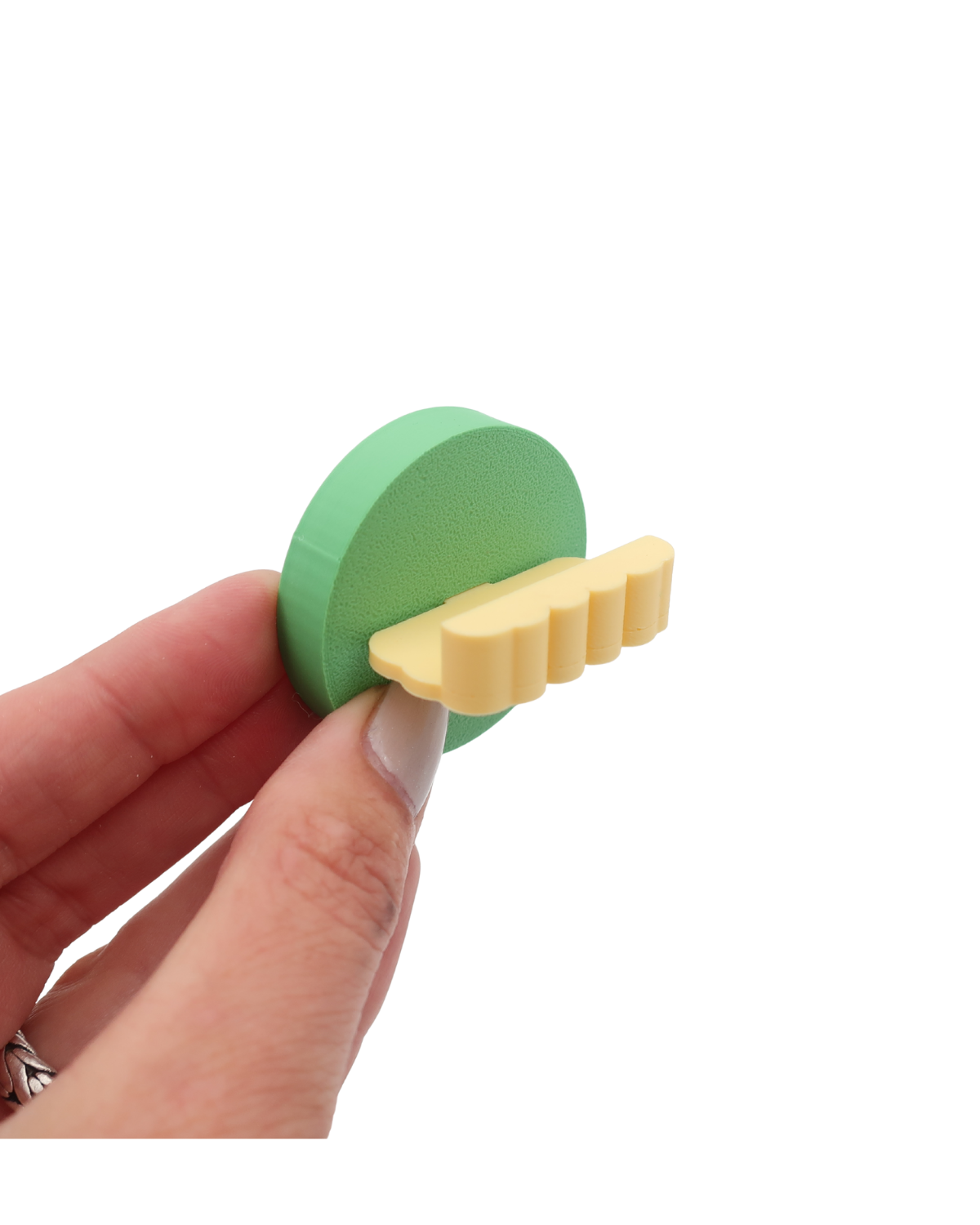 MUUSS tegelschakel in minimalistisch design, makkelijk te verwisselen en combineren met basishouder