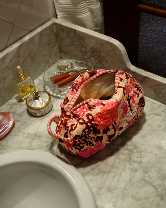 Toillettas van Doing Goods medium