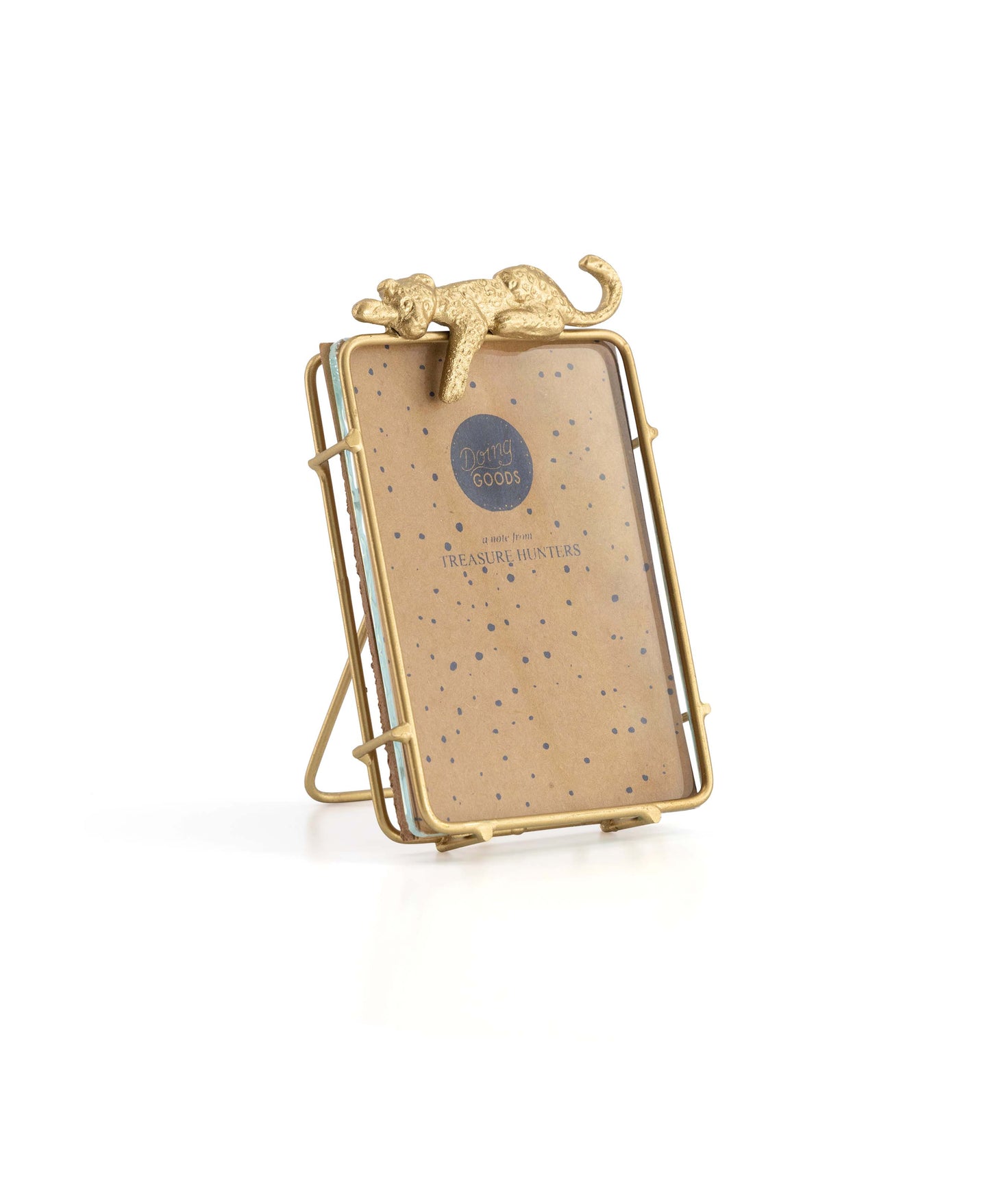 Jenna Leopard Frame Large van Doing Goods, handgemaakt fotolijstje van gerecycled messing met subtiel luipaardmotief voor 15x10,5 cm foto