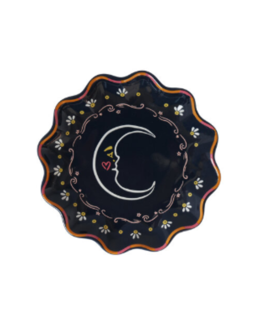 Handgemaakt keramieken Klein Bordje Maan van All the luck in the world, speels en kleurrijk, ideaal als vrolijk accent op tafel of voor kleine hapjes