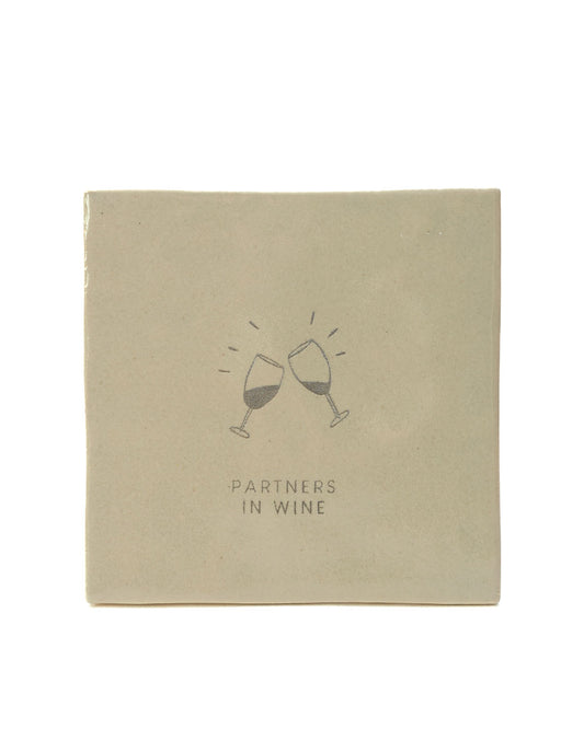 Studio Meuk Tegeltje Keramiek – Partners in Wine Beige