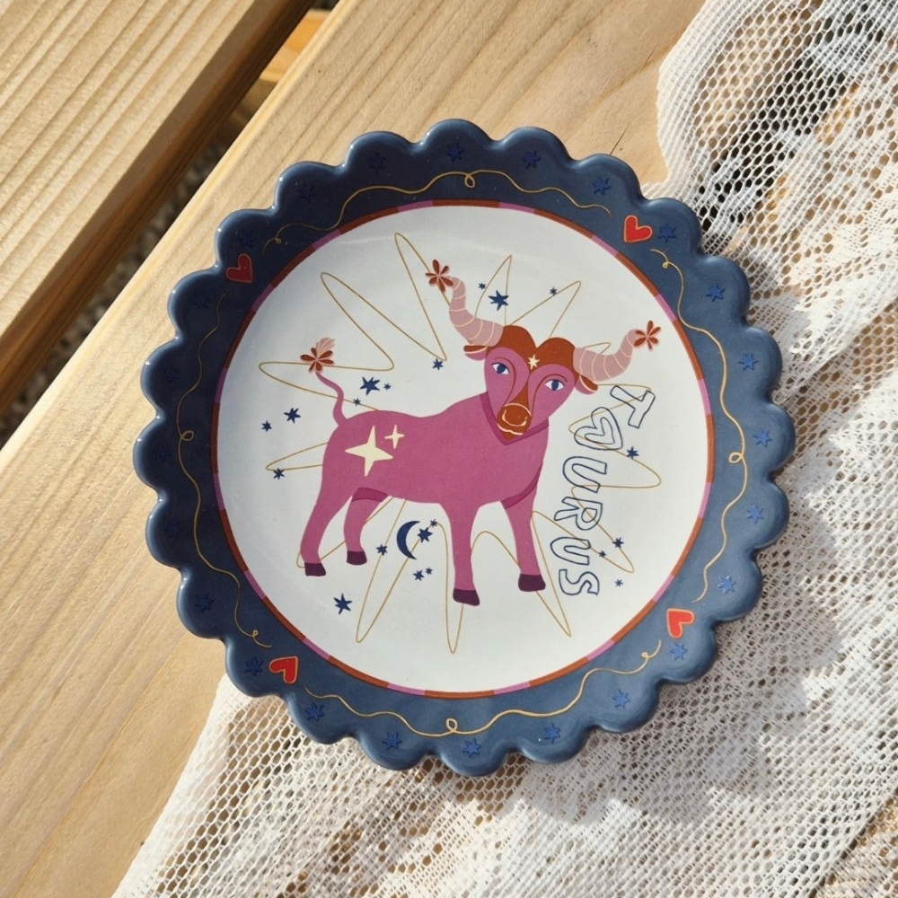 All the Luck in the World | Bord sterrenbeeld Stier | Keramiek
